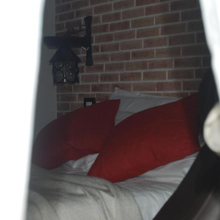 ピエーヴェ・エマヌエーレ Domus Florio - Humanitas Rozzano Bed & Breakfast エクステリア 写真