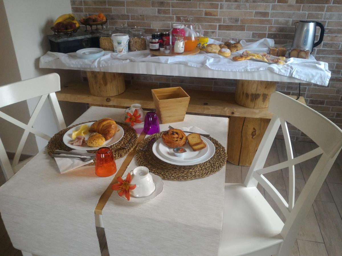 ピエーヴェ・エマヌエーレ Domus Florio - Humanitas Rozzano Bed & Breakfast エクステリア 写真