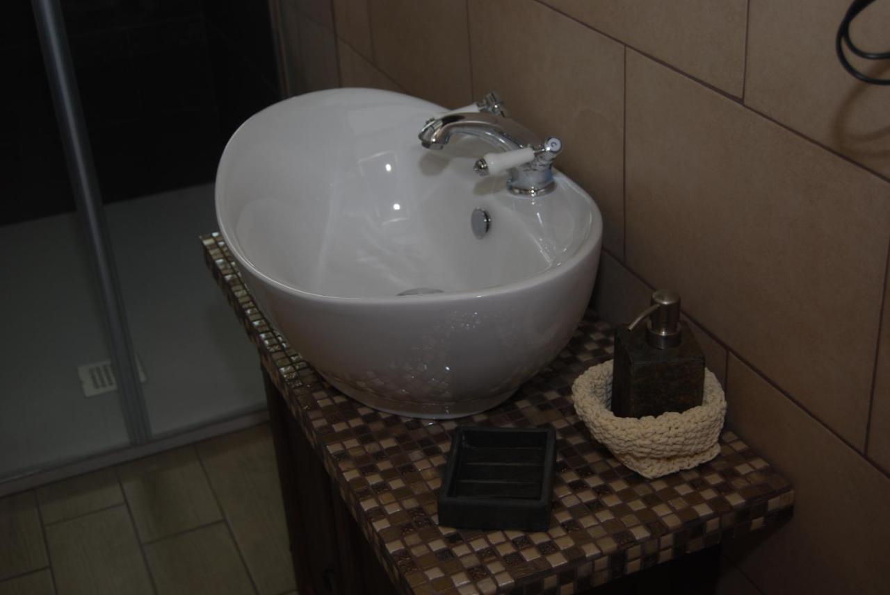 ピエーヴェ・エマヌエーレ Domus Florio - Humanitas Rozzano Bed & Breakfast エクステリア 写真